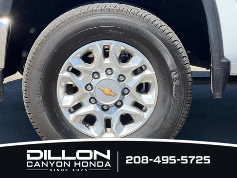 Used 2025 Chevrolet Silverado 3500 LT w/ Safety Package AWD/4WD image 26
