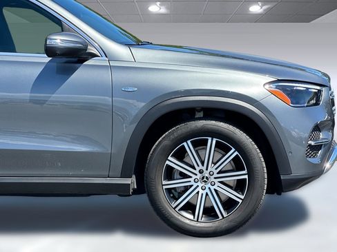 Certified 2025 Mercedes-Benz GLE 450e 4MATIC image 23