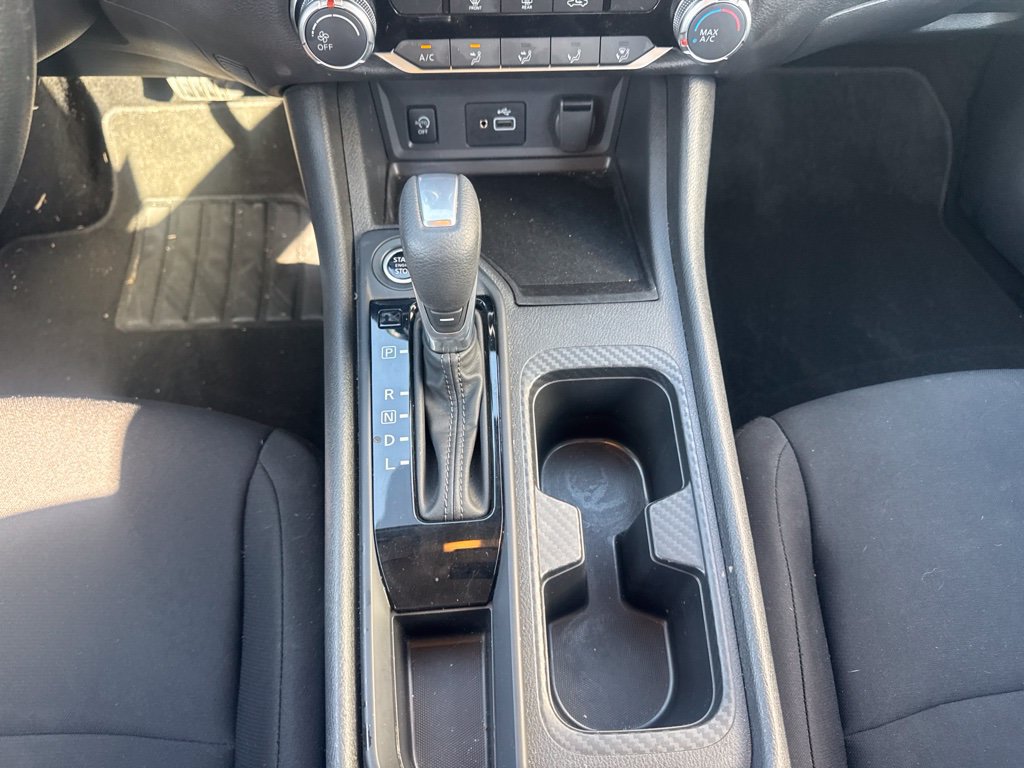 Used 2025 Nissan Sentra S FWD image 15