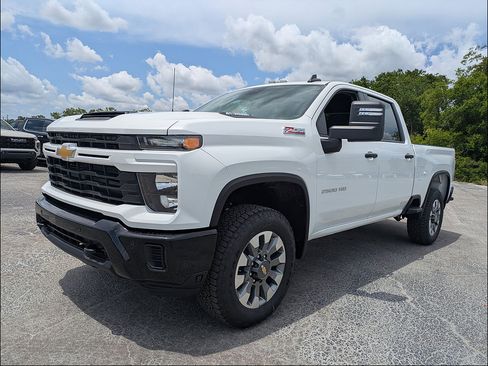 New 2026 Chevrolet Silverado 2500 Custom w/ Custom Value Package AWD/4WD image 8