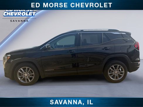 Used 2022 GMC Terrain SLT AWD/4WD image 1