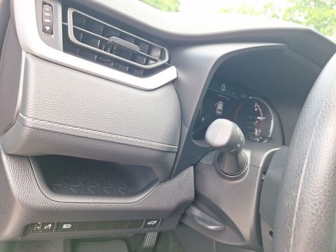 Used 2025 Toyota RAV4 XLE w/ Convenience Package FWD image 18