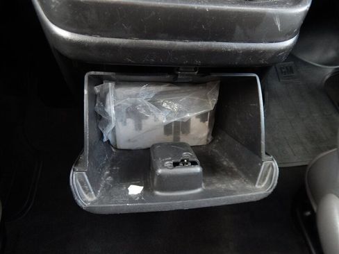 Used 2019 Chevrolet Express 3500 LS image 24