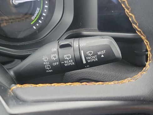 Used 2024 Jeep Wrangler Unlimited image 14