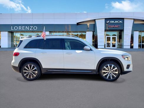 Used 2022 Mercedes-Benz GLB 250 image 4