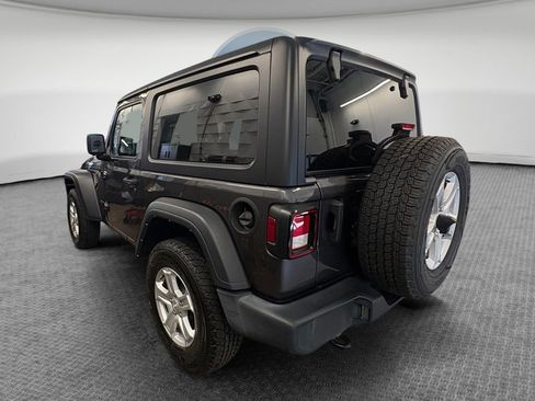Used 2022 Jeep Wrangler Sport AWD/4WD image 6