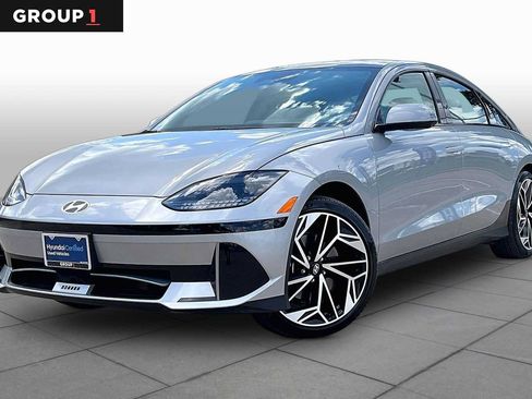 Used 2025 Hyundai Ioniq 6 Limited RWD image 1