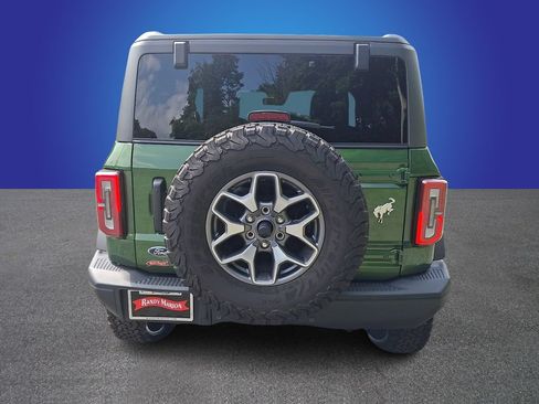 Used 2022 Ford Bronco Badlands AWD/4WD image 5