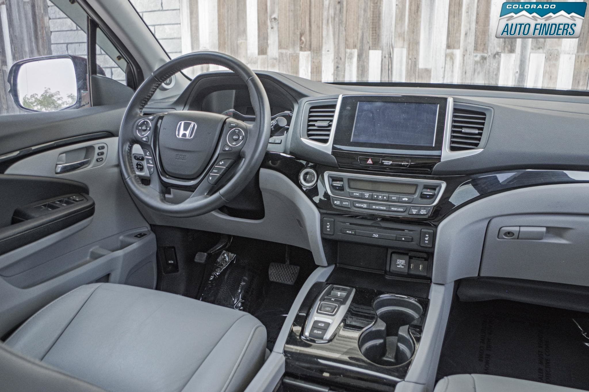 Used 2016 Honda Pilot Touring image 15