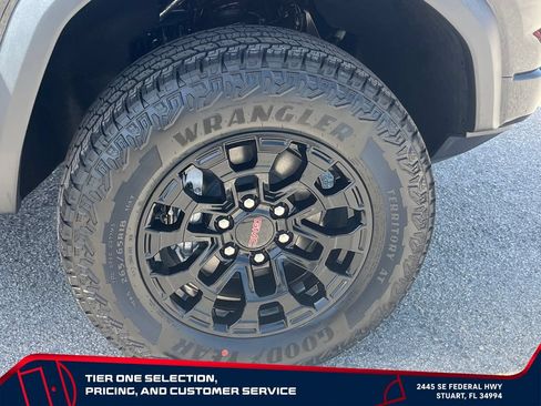 New 2026 GMC Canyon Elevation w/ Convenience Package RWD image 21