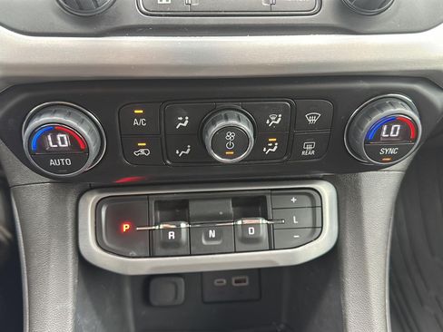 Used 2023 GMC Acadia SLE w/ Driver Convenience Package AWD/4WD image 18