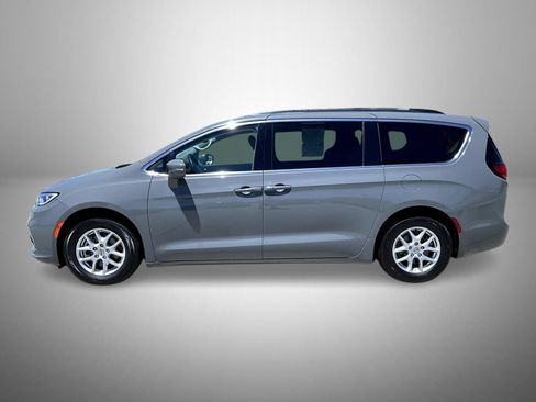 Used 2022 Chrysler Pacifica Touring-L FWD image 8
