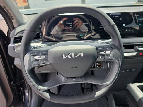 New 2026 Kia EV9 Light RWD image 15