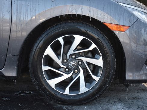 Used 2017 Honda Civic EX image 33