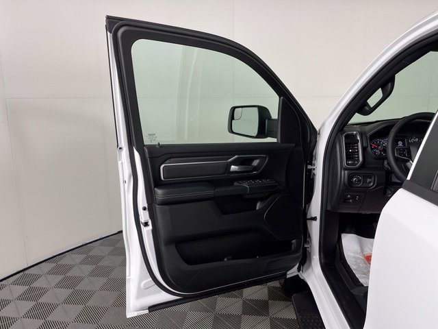 Used 2026 RAM 1500 Big Horn w/ Night Edition AWD/4WD image 15