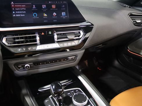 Used 2024 BMW Z4 M40i w/ Premium Package image 51