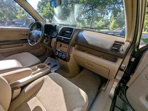 Used 2006 Honda CR-V EX image 17