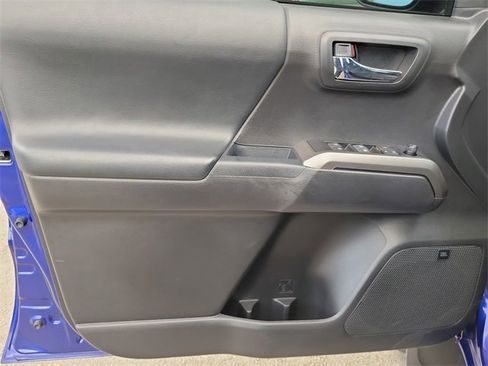 Used 2023 Toyota Tacoma Limited image 12