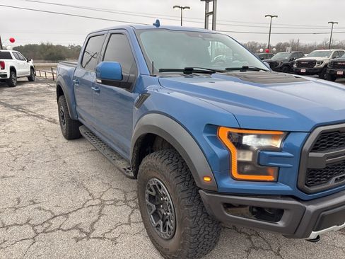 Used 2019 Ford F150 Raptor w/ Equipment Group 802A Luxury image 3
