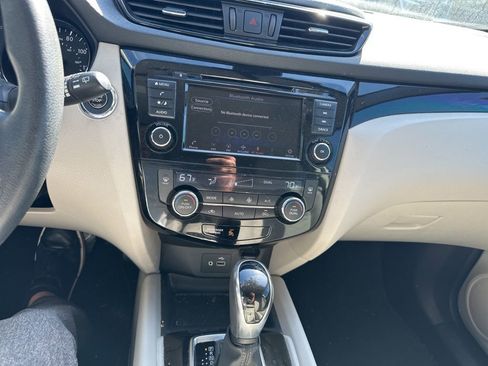 Used 2019 Nissan Rogue Sport SV image 10
