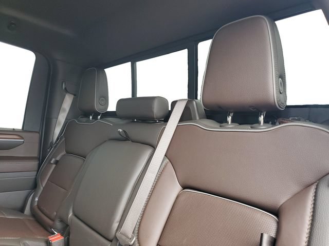 Used 2025 GMC Sierra 3500 Denali AWD/4WD image 24