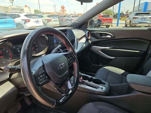 Used 2025 Chevrolet Trax RS w/ Driver Confidence Package FWD image 10