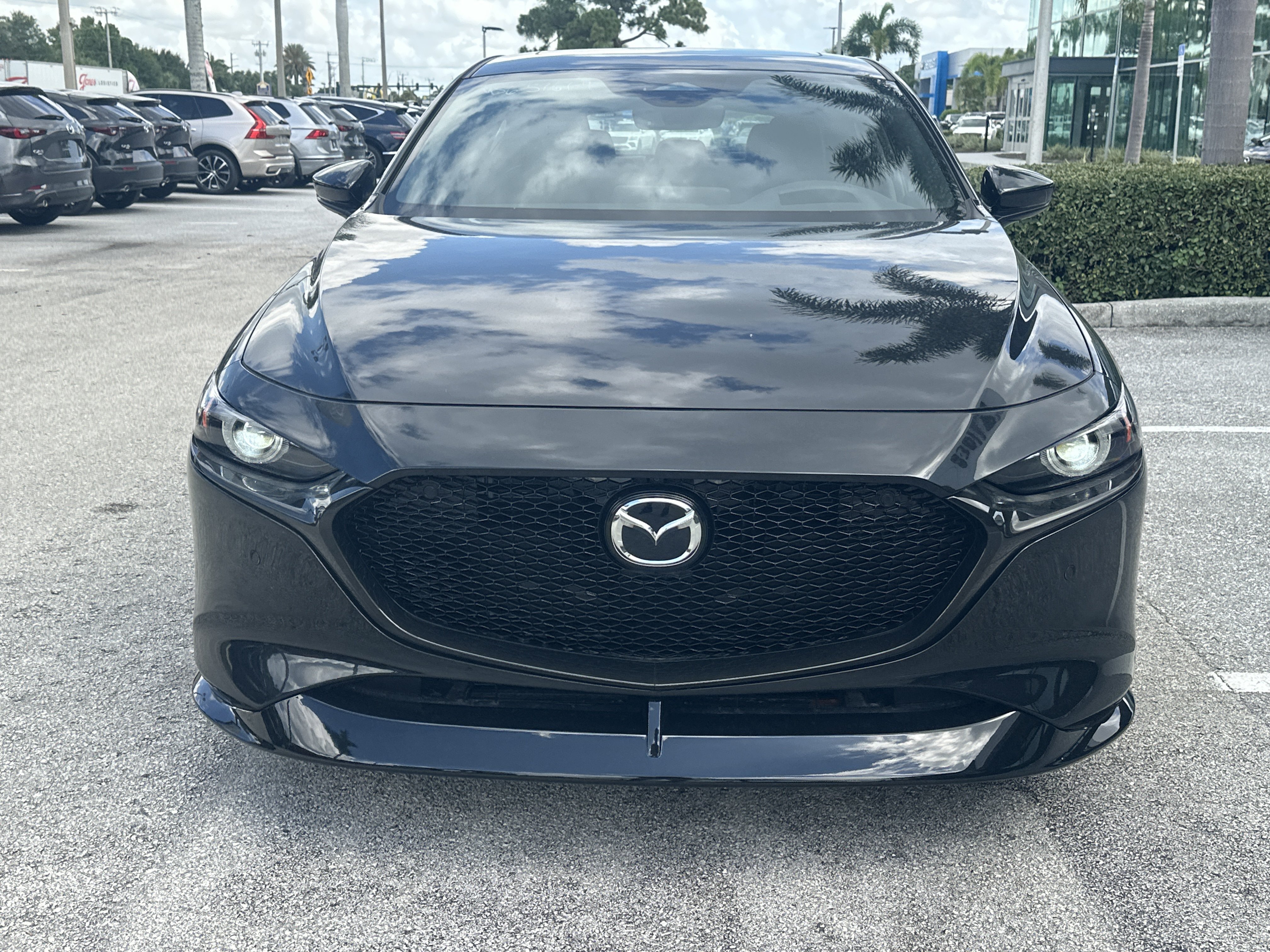 New 2026 MAZDA MAZDA3 Hatchback w/Premium Plus Pkg AWD/4WD image 4