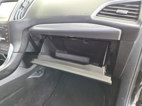 Used 2019 Ford Edge Titanium AWD/4WD image 51