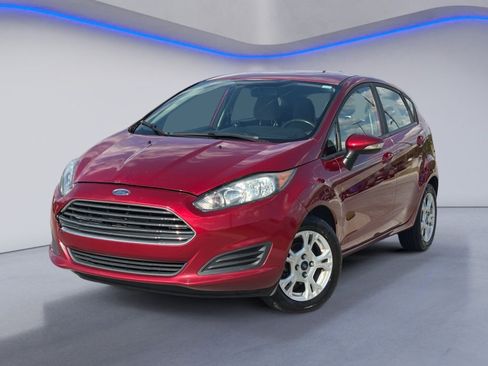Used 2016 Ford Fiesta SE FWD image 2
