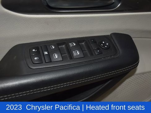 Used 2023 Chrysler Pacifica Touring-L FWD image 24