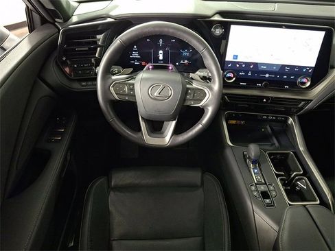 Used 2024 Lexus TX 350 AWD image 2