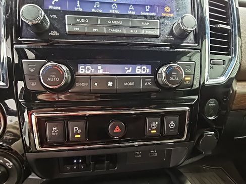 Used 2020 Nissan Titan Platinum Reserve w/ Moonroof Package image 20