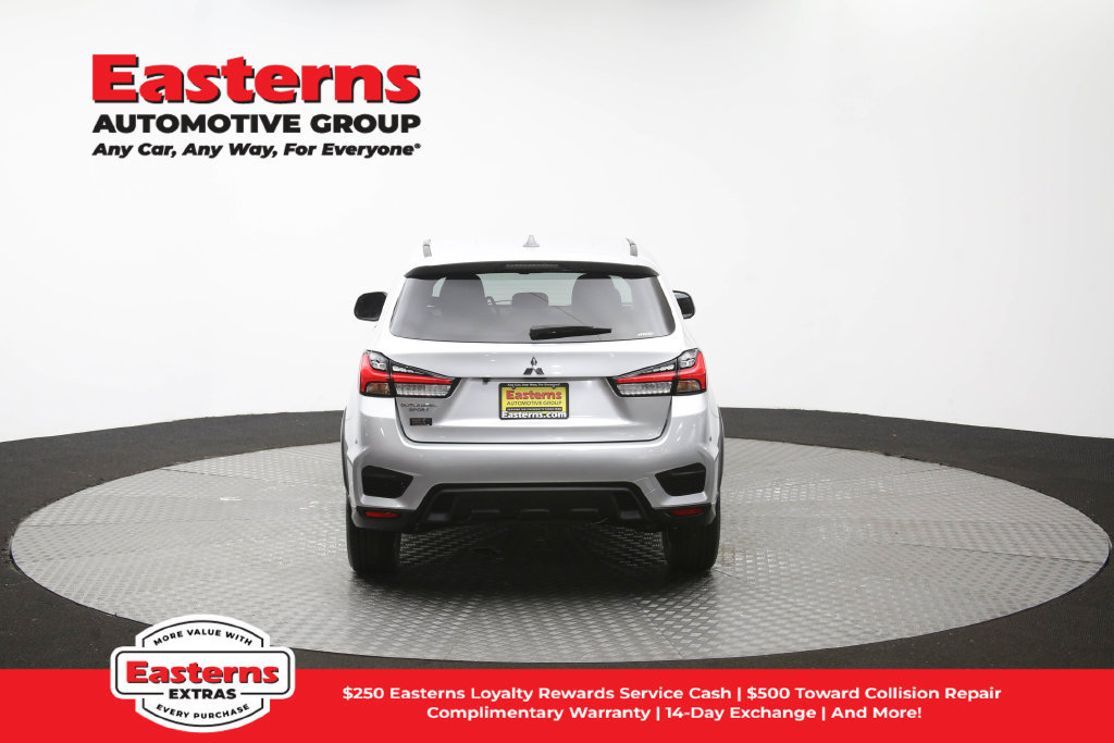 Used 2025 Mitsubishi Outlander Sport SE AWD/4WD image 37