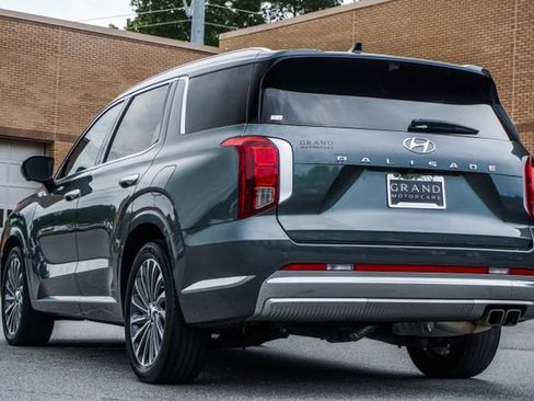 Used 2023 Hyundai Palisade Calligraphy FWD image 11