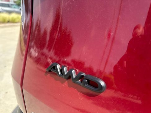 Used 2025 Toyota Grand Highlander AWD image 16