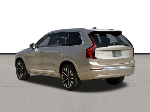 Used 2026 Volvo XC90 B5 Plus w/ Protection Package AWD/4WD image 7