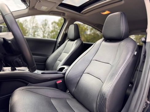 Used 2022 Honda HR-V EX-L image 18