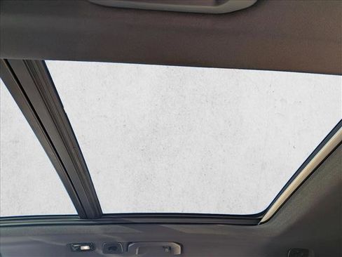 New 2026 Volvo XC60 B5 Plus w/ Protection Package Premier image 18