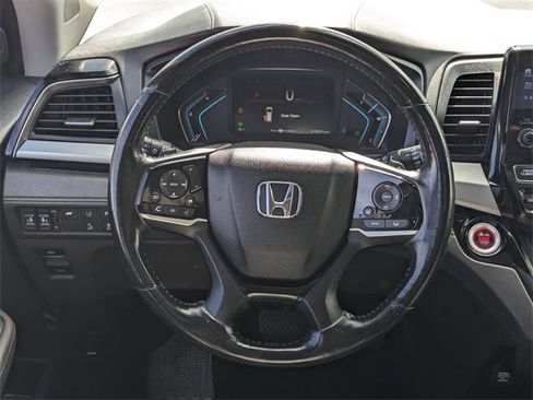 Used 2018 Honda Odyssey Elite image 8