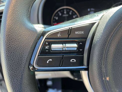 Used 2020 Kia Sportage LX w/ LX Popular Package FWD image 18
