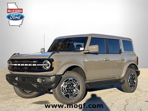 New 2025 Ford Bronco Outer Banks image 1