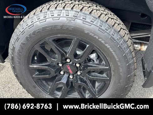 New 2026 GMC Sierra 1500 Elevation image 13