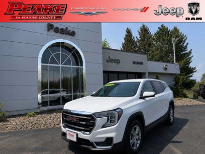 Used 2024 GMC Terrain SLE
