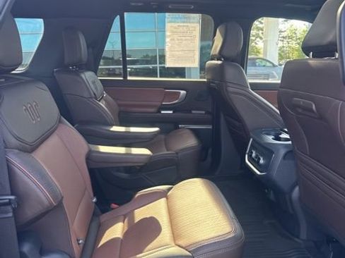 Used 2025 Ford Expedition Max King Ranch AWD/4WD image 15