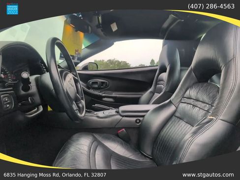 Used 2004 Chevrolet Corvette Coupe RWD image 12
