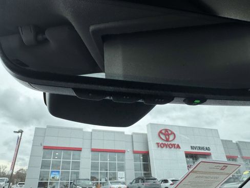 Certified 2022 Toyota Highlander XLE image 34