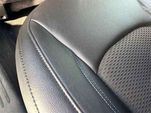 Used 2024 Jeep Compass Latitude image 13