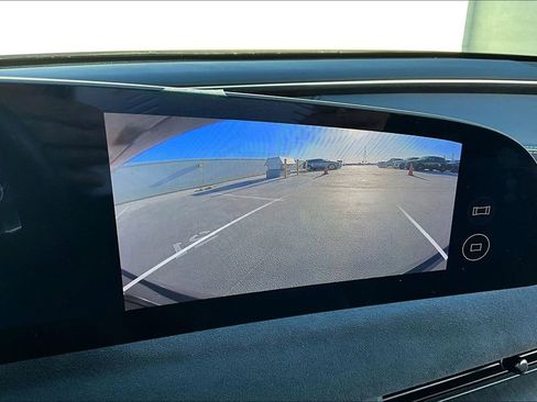 Used 2023 Lucid Air Grand Touring image 14