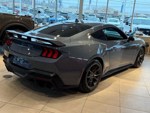 Used 2024 Ford Mustang Dark Horse image 3