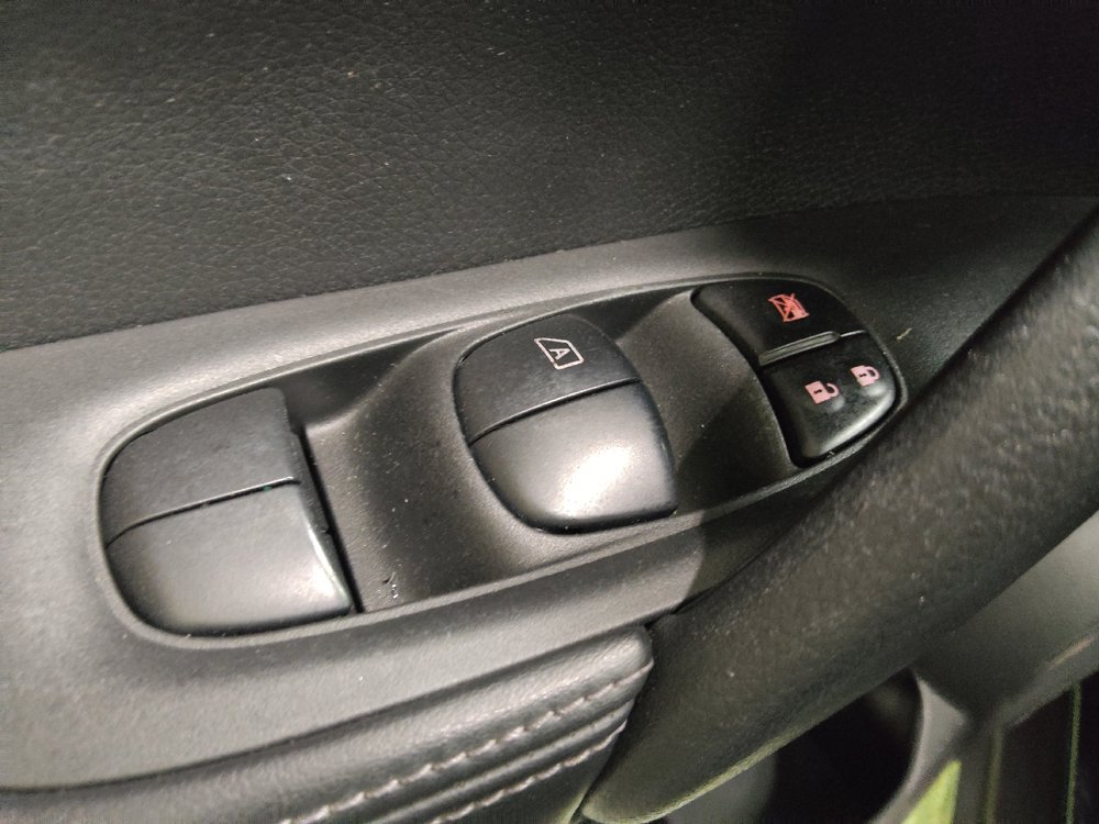 Used 2020 Nissan Rogue SV AWD/4WD image 27